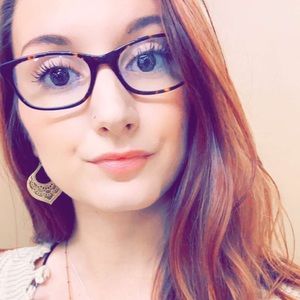 Meet your Posher, Ashlee